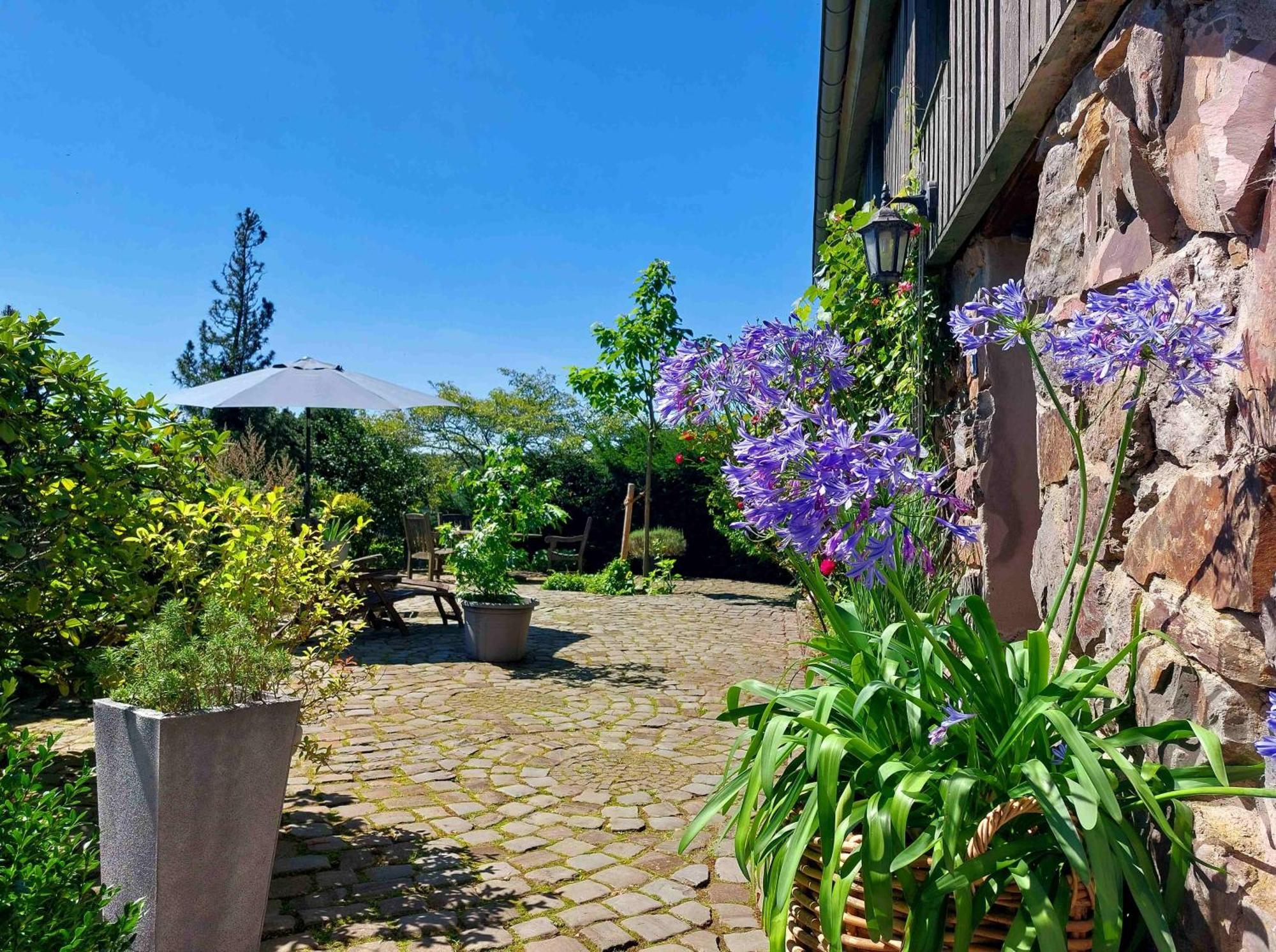 Kleines Haus Mitten In Der Natur Mit Eigener Terrasse Und Sonnenbalkon Halver Eksteriør bilde