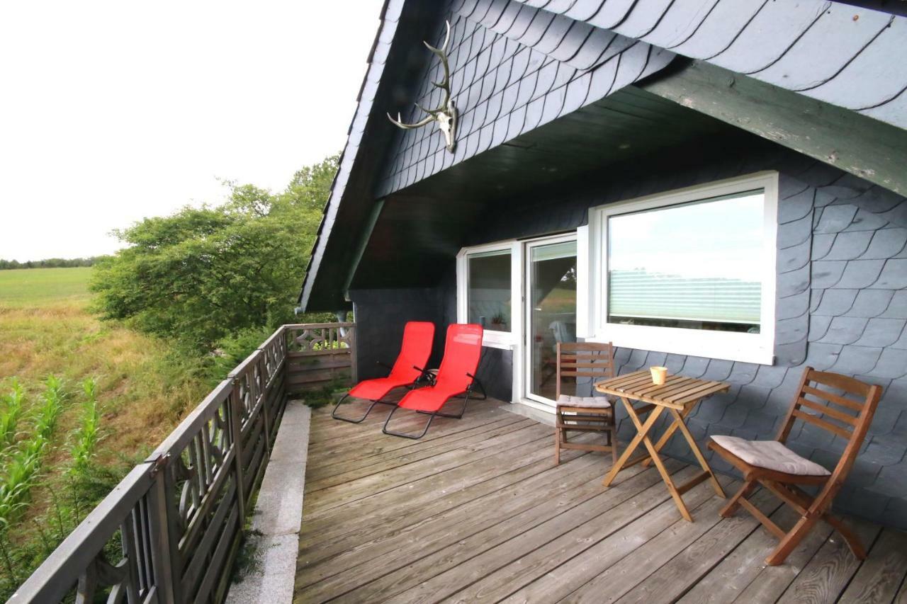 Kleines Haus Mitten In Der Natur Mit Eigener Terrasse Und Sonnenbalkon Halver Eksteriør bilde